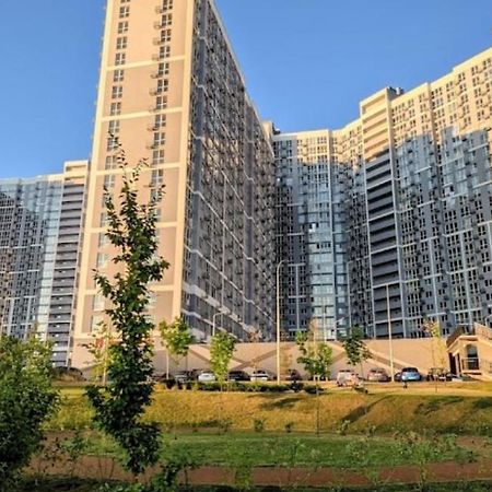 Апартаменти З Панорамним Краєвидом Kiev Exterior foto